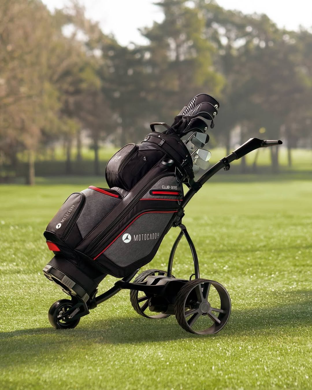 Powakaddy FX1 vs Motocaddy SE Electric Golf Trolley: Buyers Guide Review