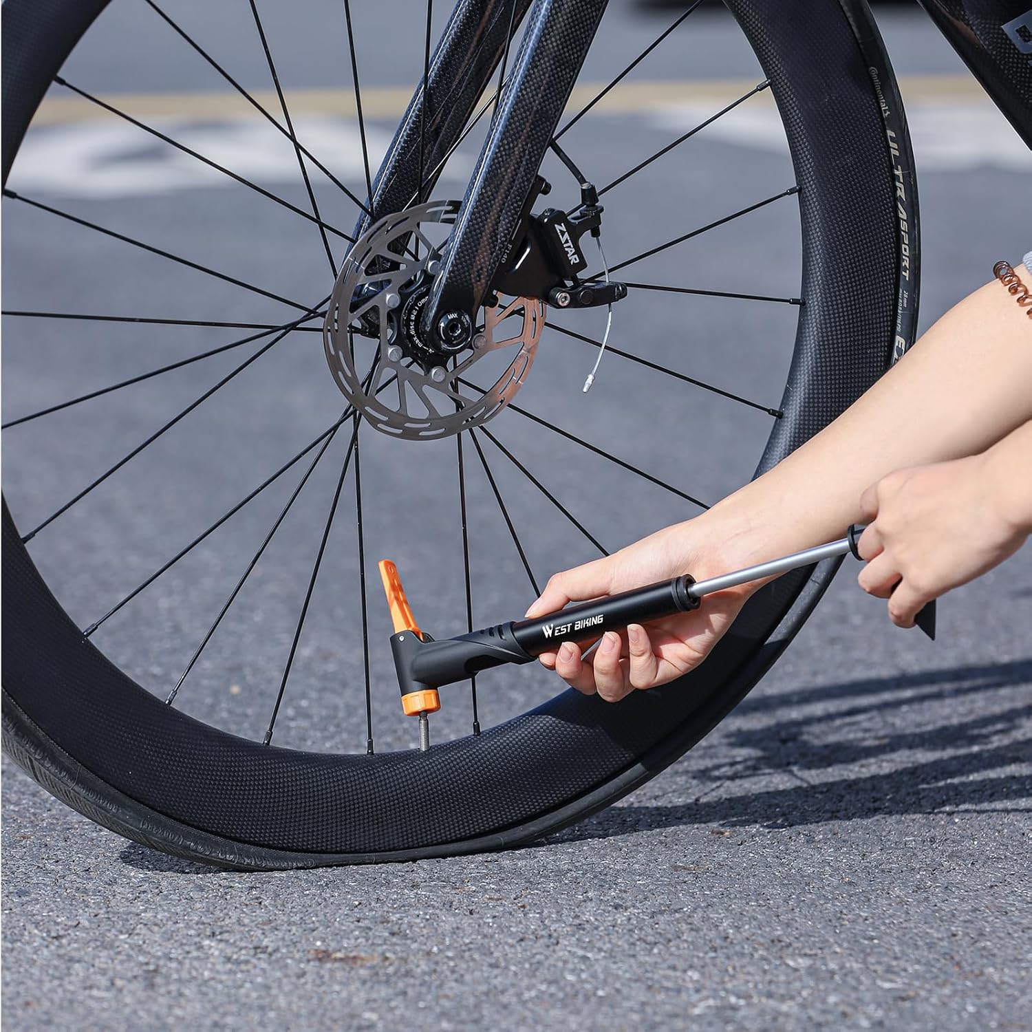 Best Mini Bike Pumps For Road Bikes (Updated For 2025)