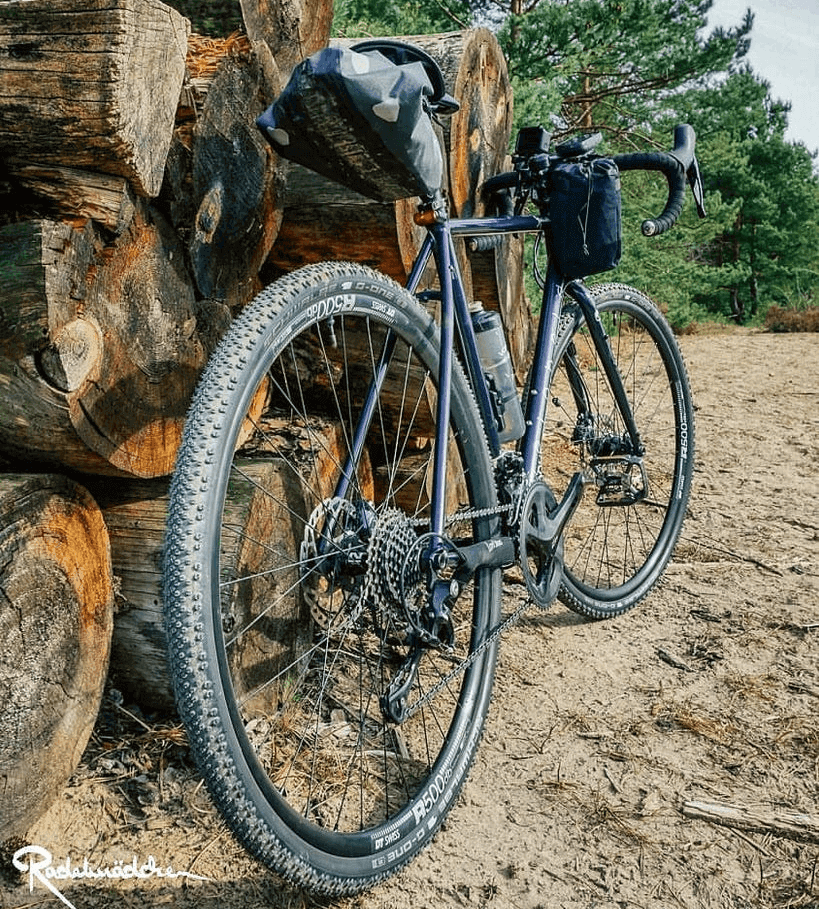 How Do Tubeless Mountain Bike Tires Work?