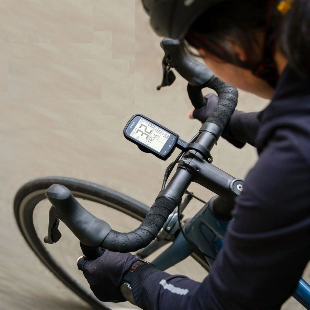 Compact rechargeable electric bike pump for quick and reliable tire inflation, ideal for cyclists seeking portable and efficient performance.
